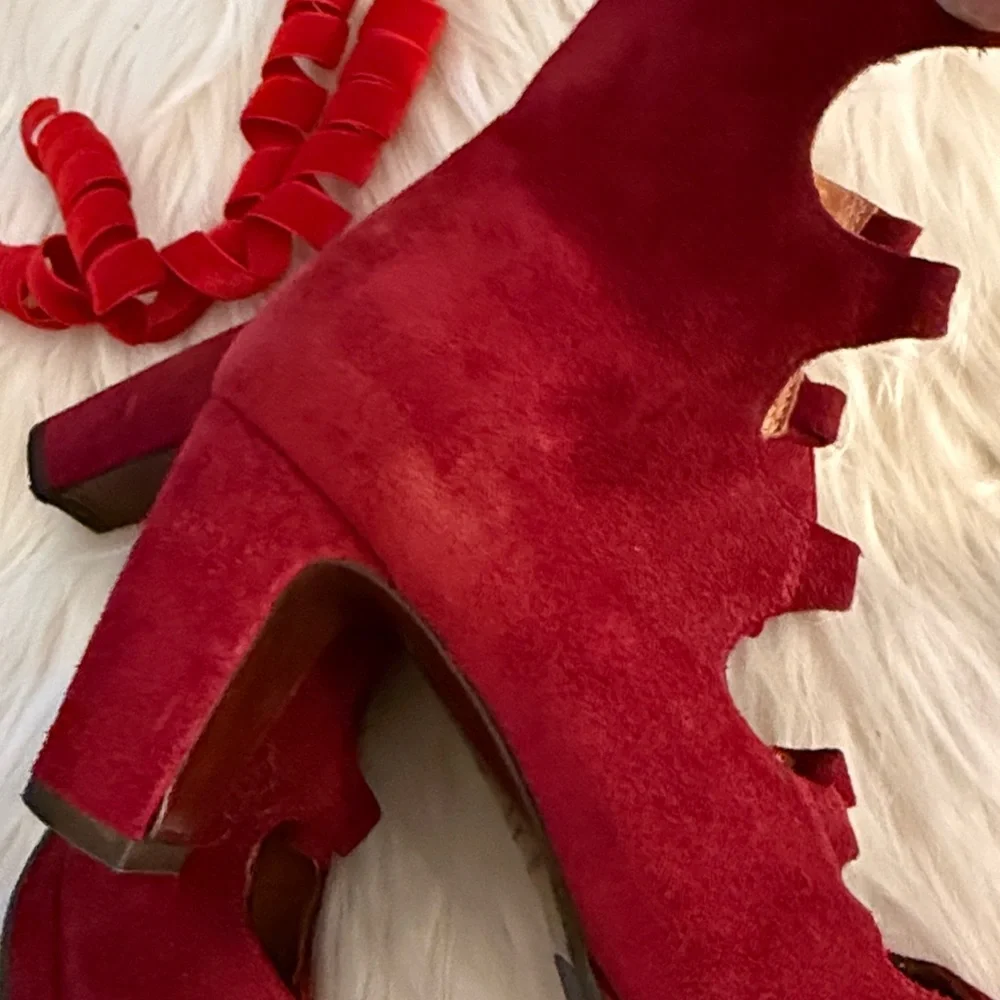 Elegant Chie Mihara Jamara Lace-up Suede Platform Red Wine Ankle Booties🔥 - Picture 8 of 9